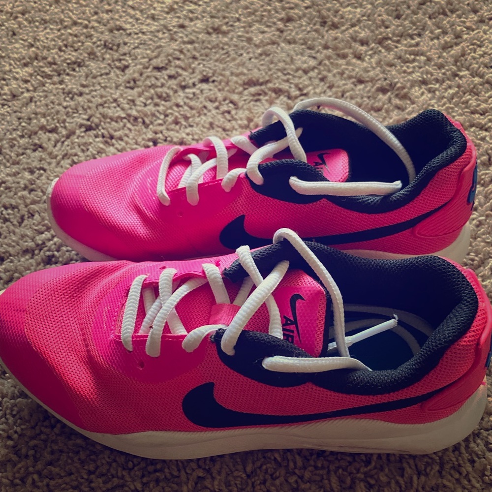 Girls Nike Air Tennis Shoes